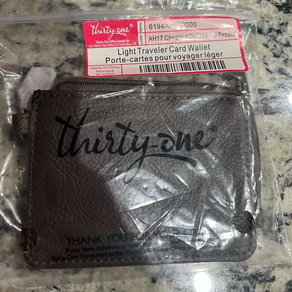 Thirty-One small zip wallet - Picture 2 of 5